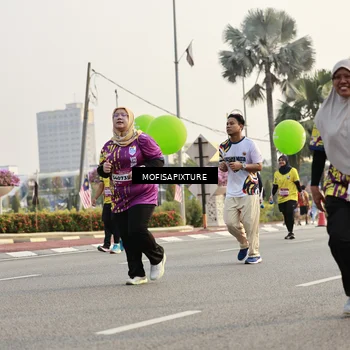 Runner Photo 5925118