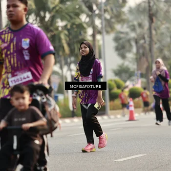 Runner Photo 5925191