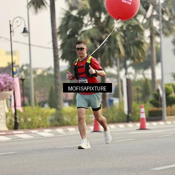 Runner Photo 5925222