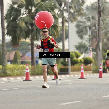 Runner Photo 5925230