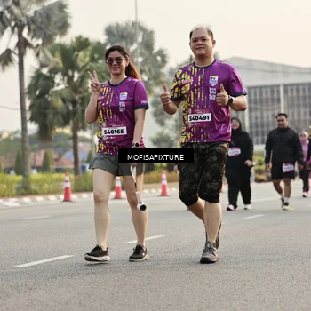 Runner Photo 5925243