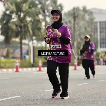 Runner Photo 5925311