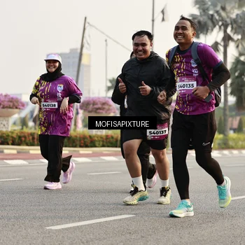 Runner Photo 5925313
