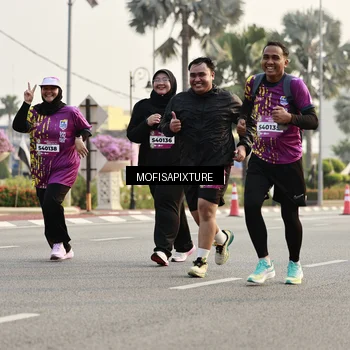 Runner Photo 5925318