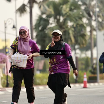 Runner Photo 5925354