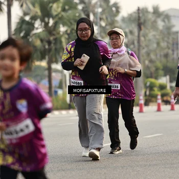 Runner Photo 5925443