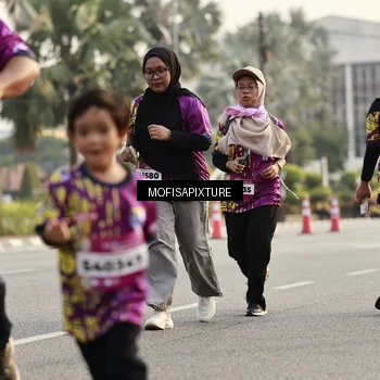 Runner Photo 5925453