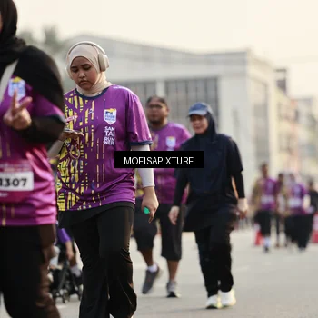 Runner Photo 5925747