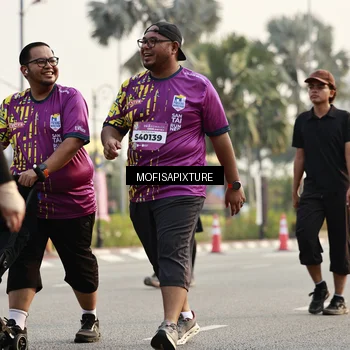 Runner Photo 5925754