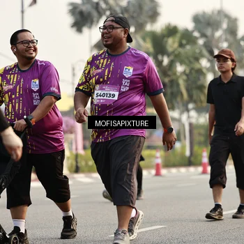 Runner Photo 5925773