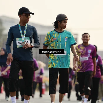 Runner Photo 5925786