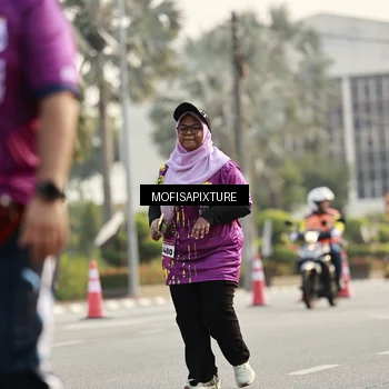 Runner Photo 5926095