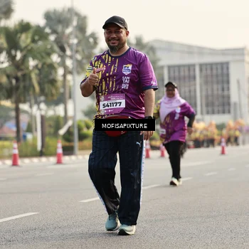 Runner Photo 5926100
