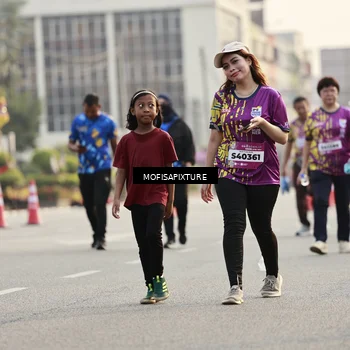 Runner Photo 5926115