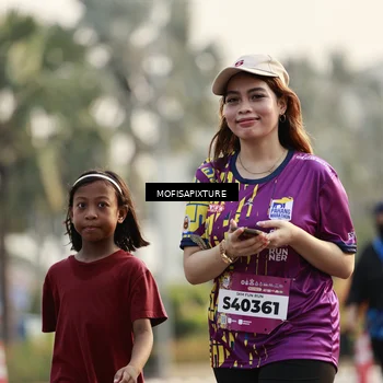 Runner Photo 5926188