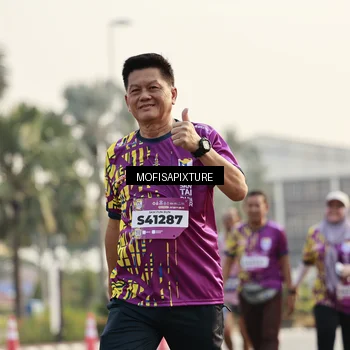 Runner Photo 5926201