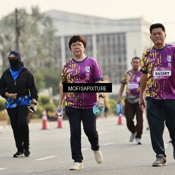 Runner Photo 5926202
