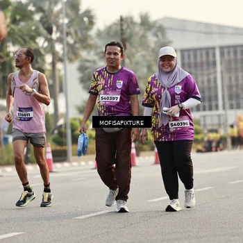Runner Photo 5926215