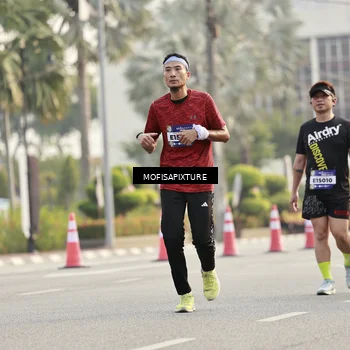 Runner Photo 5926245