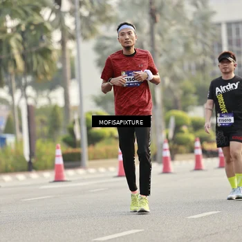 Runner Photo 5926246