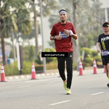 Runner Photo 5926247