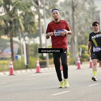 Runner Photo 5926256