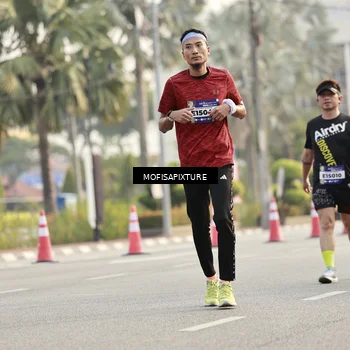 Runner Photo 5926258