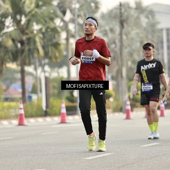 Runner Photo 5926260