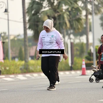 Runner Photo 5926381