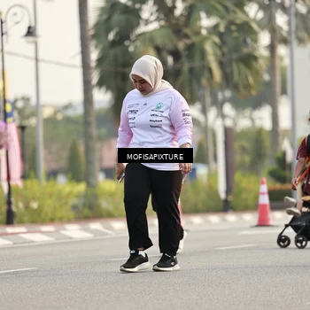 Runner Photo 5926383