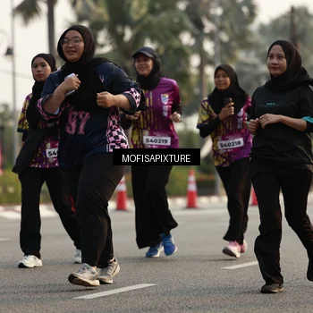 Runner Photo 5926630