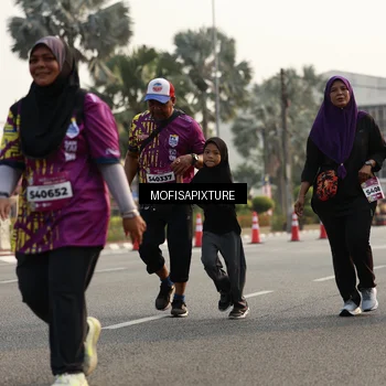 Runner Photo 5926674