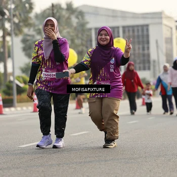 Runner Photo 5926699