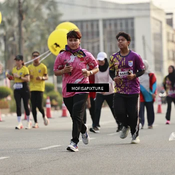 Runner Photo 5926710