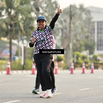 Runner Photo 5926974