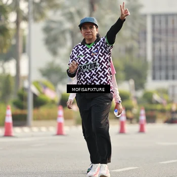 Runner Photo 5926975