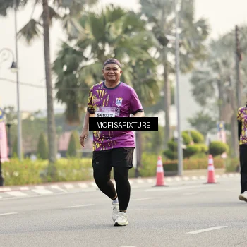 Runner Photo 5927007