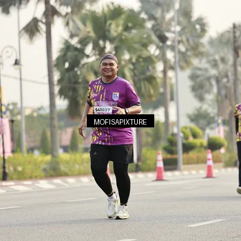Runner Photo 5927009