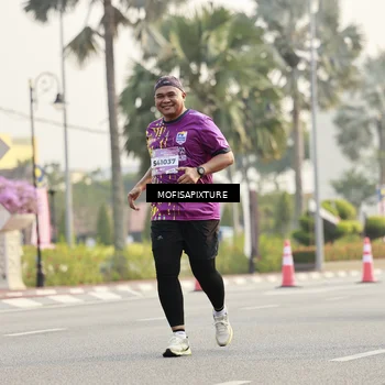 Runner Photo 5927022