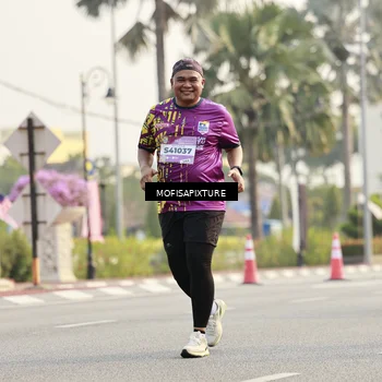 Runner Photo 5927023