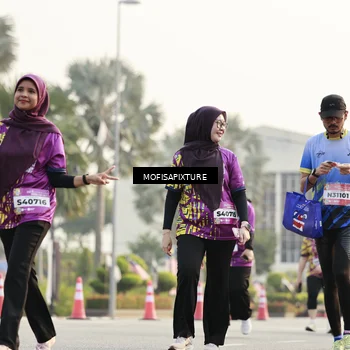 Runner Photo 5927137