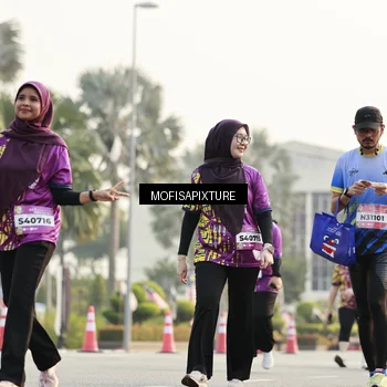 Runner Photo 5927155