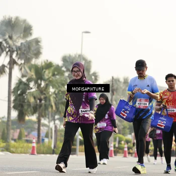 Runner Photo 5927165