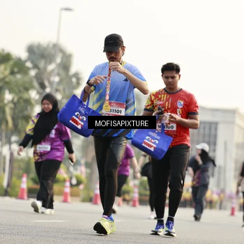 Runner Photo 5927181