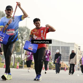 Runner Photo 5927201