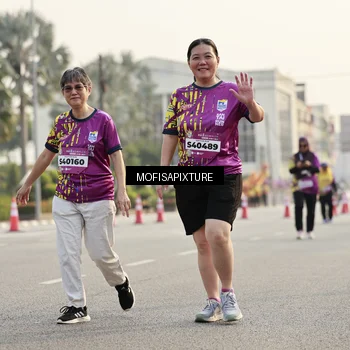 Runner Photo 5927390