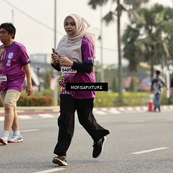 Runner Photo 5927541