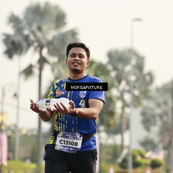 Runner Photo 5927799