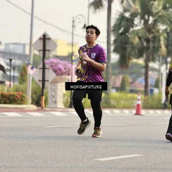 Runner Photo 5927846
