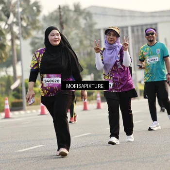 Runner Photo 5928043